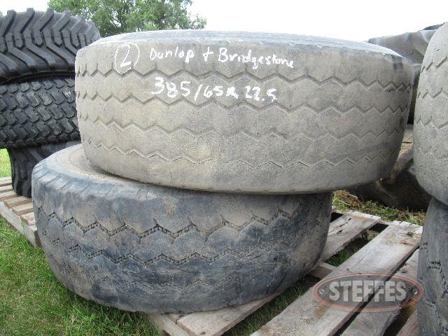 (2) 385-65R22-5 Dunlop tires_0.JPG
